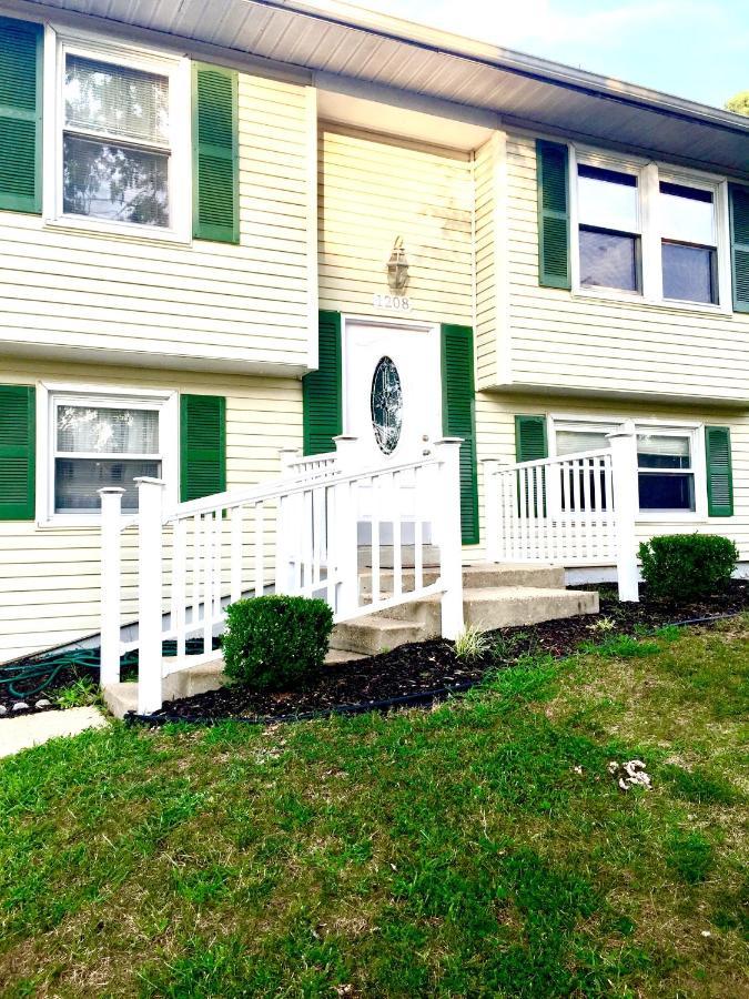 Charity'S Haven II Apartment Waldorf Exterior photo