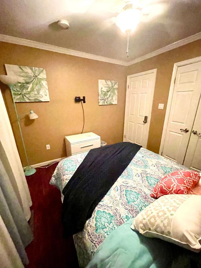 Charity'S Haven II Apartment Waldorf Exterior photo